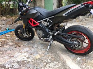 APRILIA DORSODURO 750 FACTORY