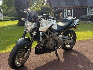 APRILIA SHIVER 750