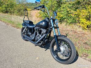 HARLEY-DAVIDSON STREET BOB DYNA 1690
