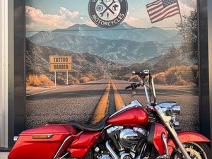 HARLEY DAVIDSON ROAD KING