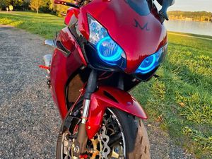 MOTO CBR 1000 RR