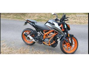 KTM DUKE 390