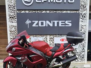 SUZUKI GSX-R 1300 HAYABUSA