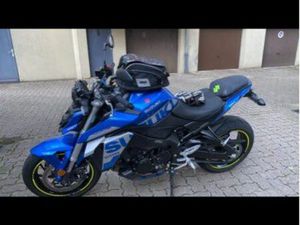 SUZUKI GSX-S 950