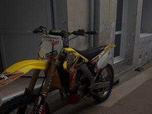 RM-Z 450