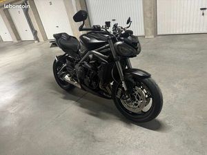TRIUMPH STREET TRIPLE RS 2020