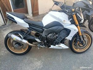 YAMAHA FZ8