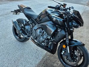 YAMAHA MT 10