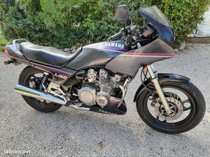 YAMAHA XJ 900