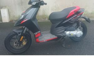 APRILIA SR 50 MOTARD