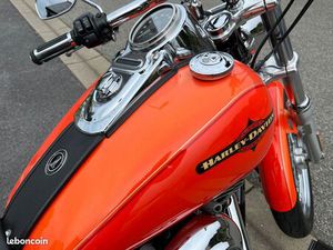 HARLEY DAVIDSON DYNA SUPER GLIDE SÉRIE LIMITÉE ÉTAT NEUF 8700KM