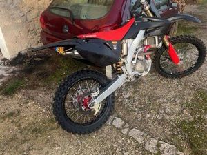 250 CRF
