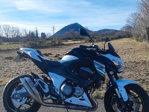 KAWAZAKI Z800 2015 18000KM