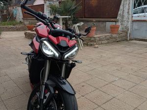 STREET TRIPLE RS 2024 NEUVE ET D'ORIGINE