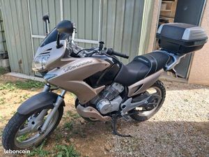 VENDS MOTO HONDA VARADERO 125