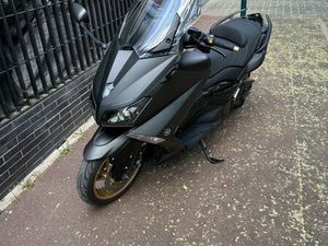 YAMAHA TMAX BLACK MAX