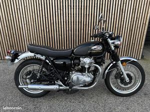 KAWASAKI W800