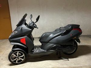 PEUGEOT MÉTROPOLIS 400 - 2018