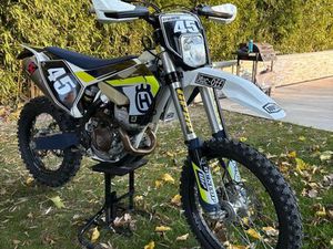 HUSQVARNA ENDURO 250 4T