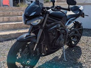 TRIUMPH 765 STREET TRIPLE RS