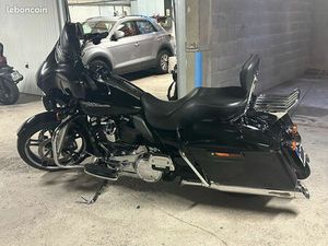 HARLEY DAVIDSON TOURING STREET GLIDE 1690 21 12 2016 25000 KM