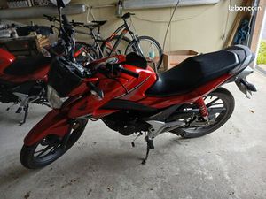 MOTO HONDA 125 CBF