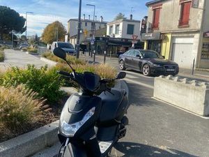 ?• SCOOTER KISBEE BLACK EDITION •?