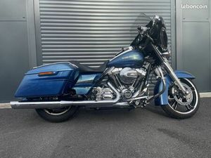 HARLEY DAVIDSON STREET GLIDE 2014