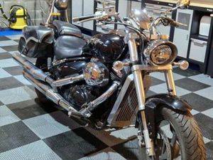 SUZUKI M800 INTRUDER