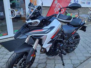 BENELLI TRK 702,E5+, ZÁRUKA 5 LET, VÝBAVA ZDARMA, AKCE KUFRY