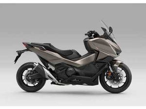 HONDA FORZA 750 DCT - PŘEDOBJEDNÁVKA S BONUSEM