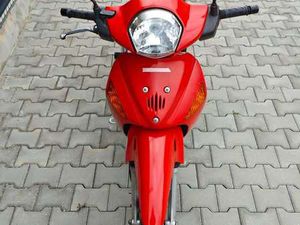 INNOVA ANF 125 ROLLER,/SCOOTER