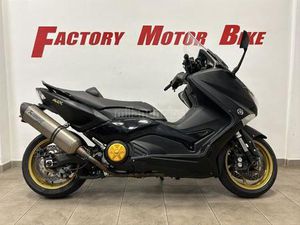 YAMAHA - T-MAX 530