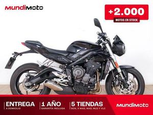 TRIUMPH - STREET TRIPLE