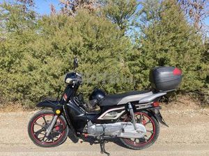 BÉCANE SUPER CUP 125 CC