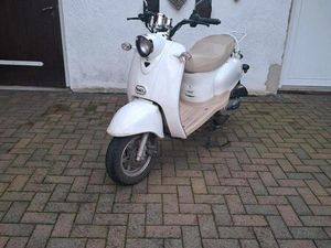 NOVA MOTORS RETRO STAR