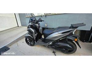 YAMAHA TRICITY