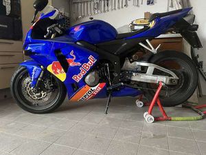 HONDA CBR 600 RR