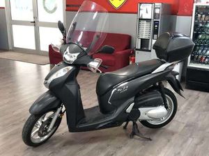 HONDA SH 300 300I ABS PARABREZZA BAULETTO TAGLIANDI UFFICIALI NERO