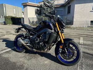 YAMAHA MT-09 SP NERO
