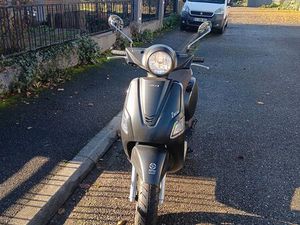 VENDS SCOOTER 125 CM* ORCA ISCA