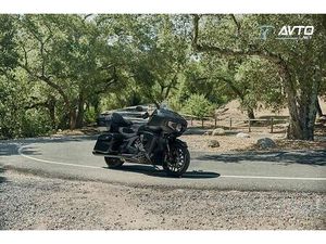 INDIAN 2026 PURSUIT POWERPLUS DARK HORSE BLACK SMOKE