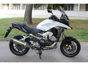 HONDA VFR800X, CROSSRUNNER 800, SAMO 10.050 KM, 2015 GOD.