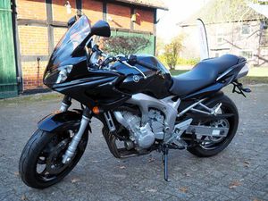 YAMAHA FZ6 FAZER