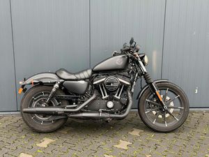 HARLEY-DAVIDSON SPORTSTER XL 883 IRON