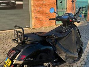 VESPA GTS 300 SUPERHPE - TOPSTAAT! — MOTOREN | PIAGGIO — MARKTPLAATS