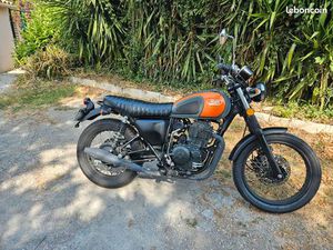 MASH 400 SCRAMBLER