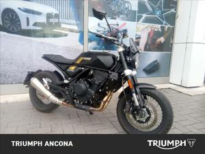 VENDO BRIXTON MOTORCYCLES CROSSFIRE 500 (2020) USATA A ANCONA (CODICE 9884899) - MOTO.IT
