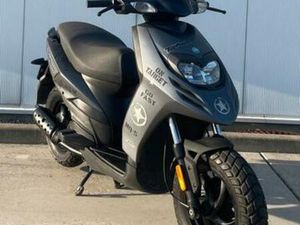PIAGGIO TYPHOON 2T 2016 14.059 KM GEEL KENTEKEN NETTE STAAT — SCOOTERS | PIAGGIO — MARKTPLAATS