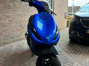 ZIP 2000 70CC — SCOOTERS | PIAGGIO — MARKTPLAATS